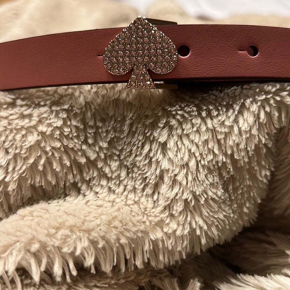 KATE SPADE ♠️ Pink Sugar Spade Thin Belt - Picture 1 of 9